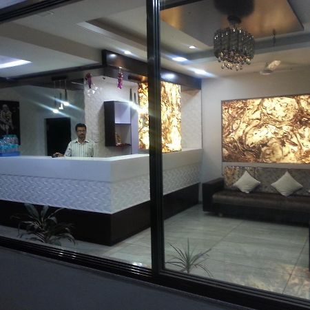 Hotel Sai Suraj Park Shirdi Dış mekan fotoğraf