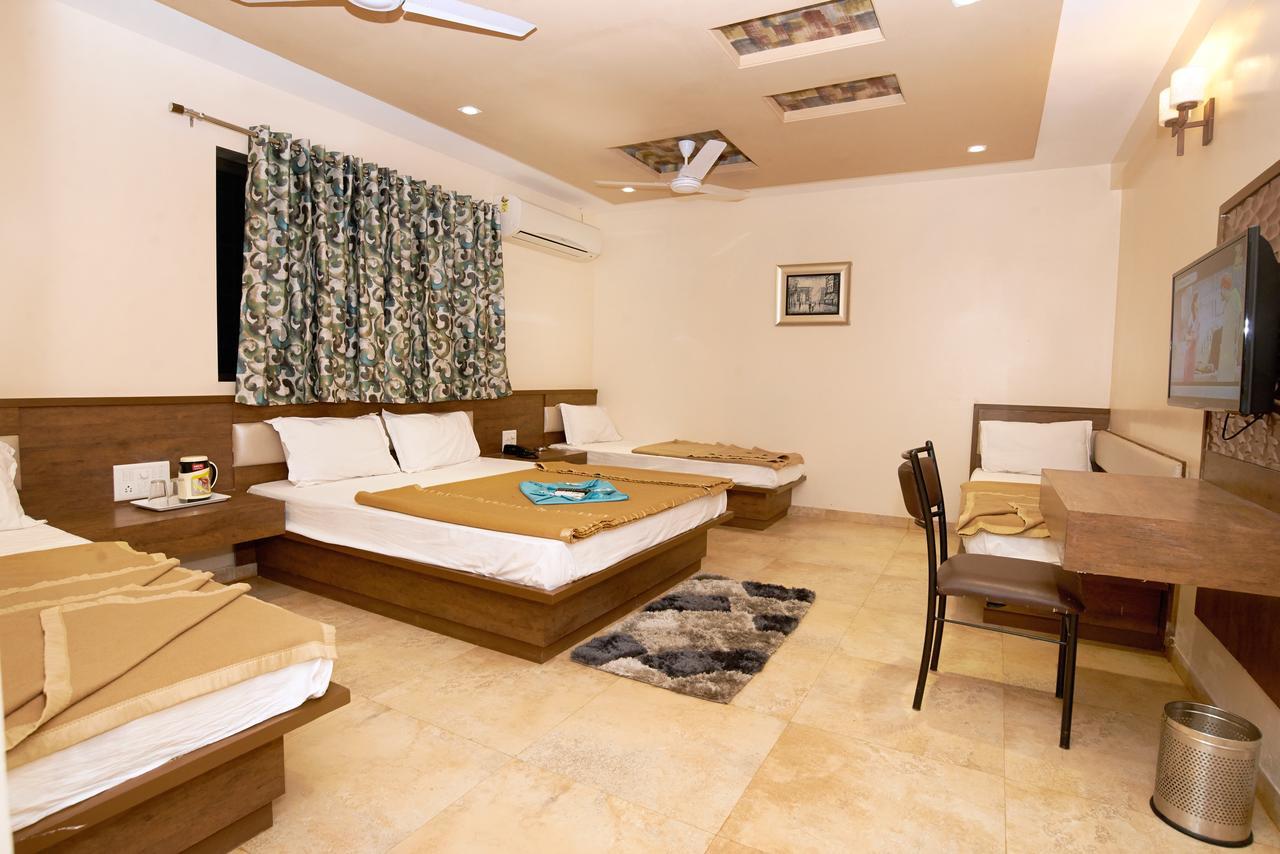 Hotel Sai Suraj Park Shirdi Dış mekan fotoğraf