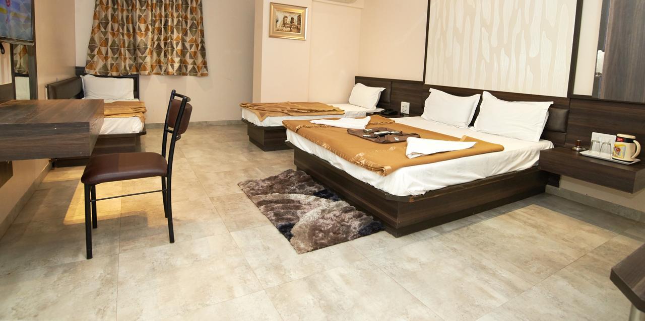 Hotel Sai Suraj Park Shirdi Dış mekan fotoğraf
