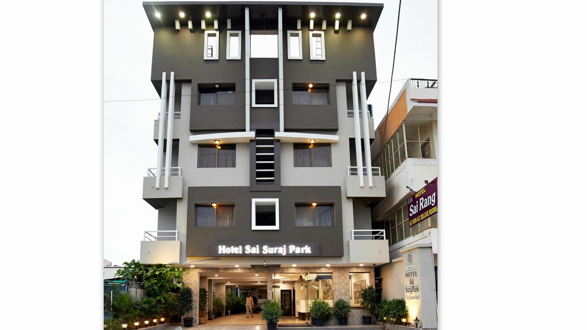 Hotel Sai Suraj Park Shirdi Dış mekan fotoğraf