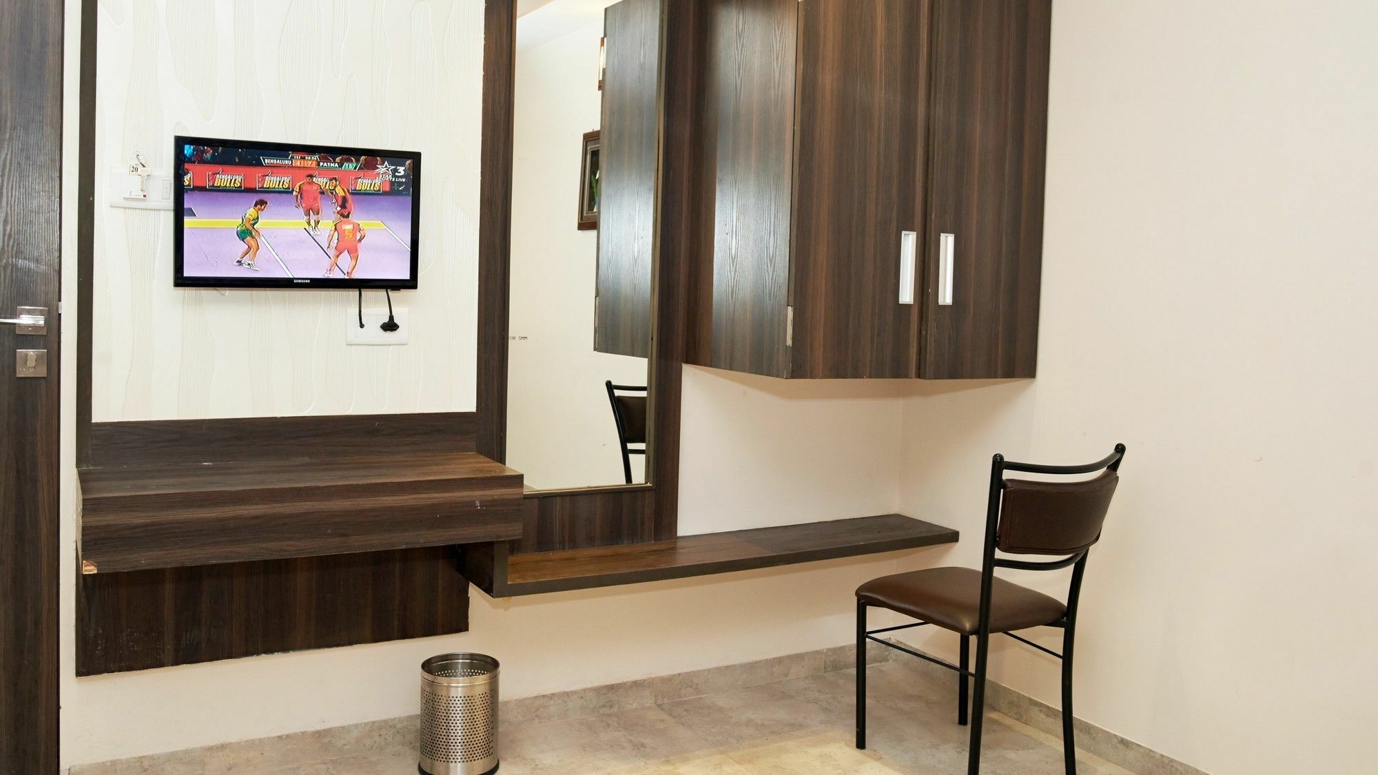 Hotel Sai Suraj Park Shirdi Dış mekan fotoğraf
