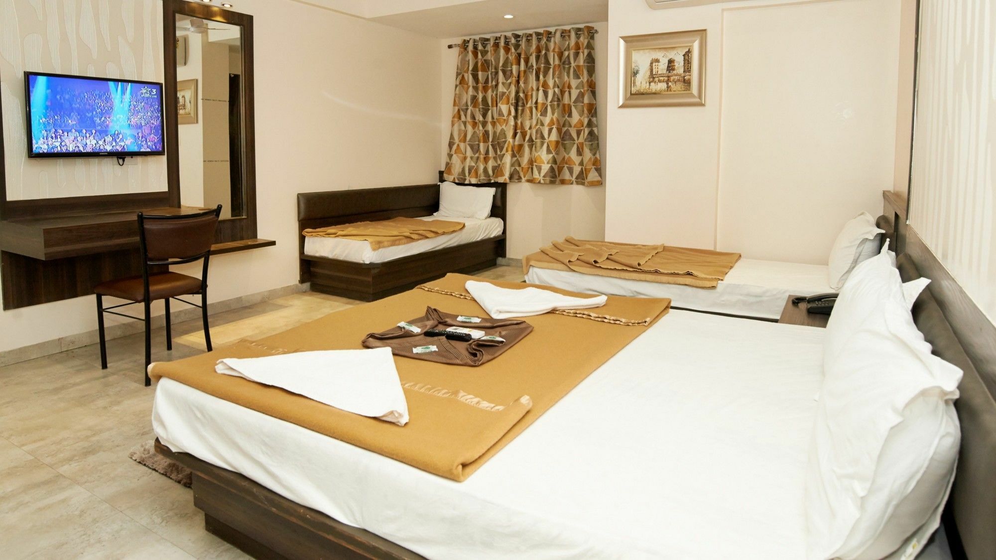 Hotel Sai Suraj Park Shirdi Dış mekan fotoğraf