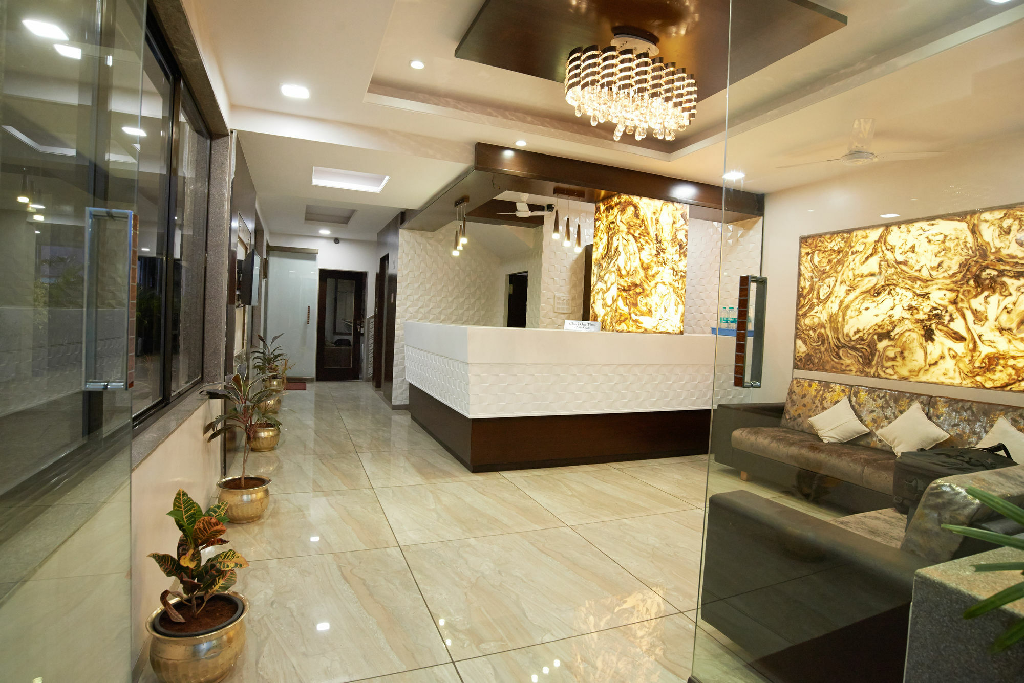 Hotel Sai Suraj Park Shirdi Dış mekan fotoğraf