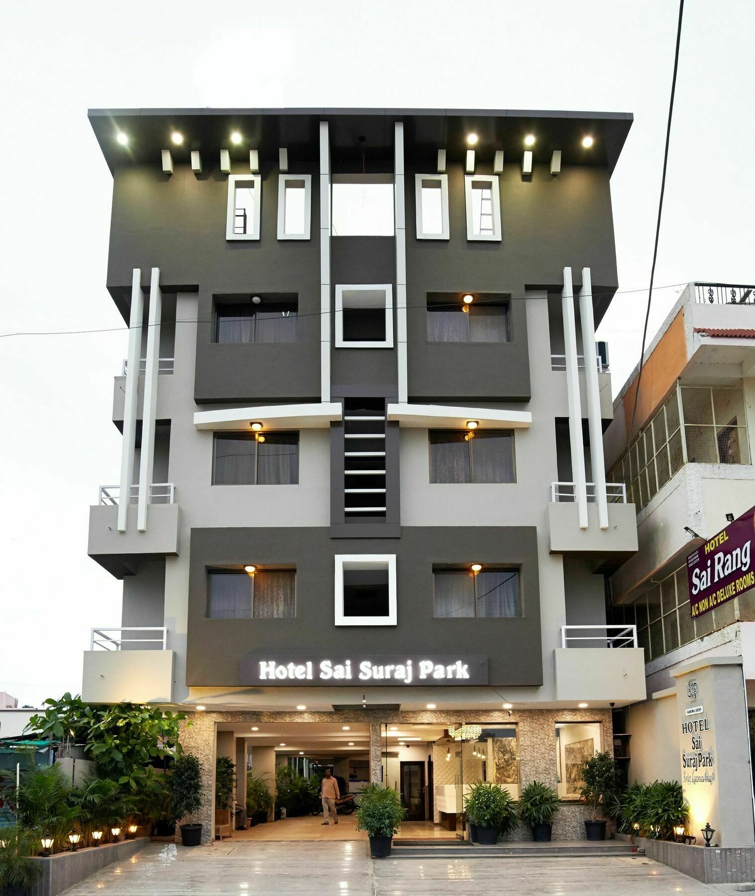 Hotel Sai Suraj Park Shirdi Dış mekan fotoğraf